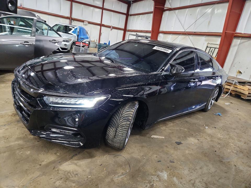 2018 HONDA ACCORD — VIN 1HGCV2F93JA037525