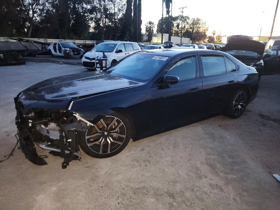 2025 BMW 740 — VIN WBA33EH02SCV32385