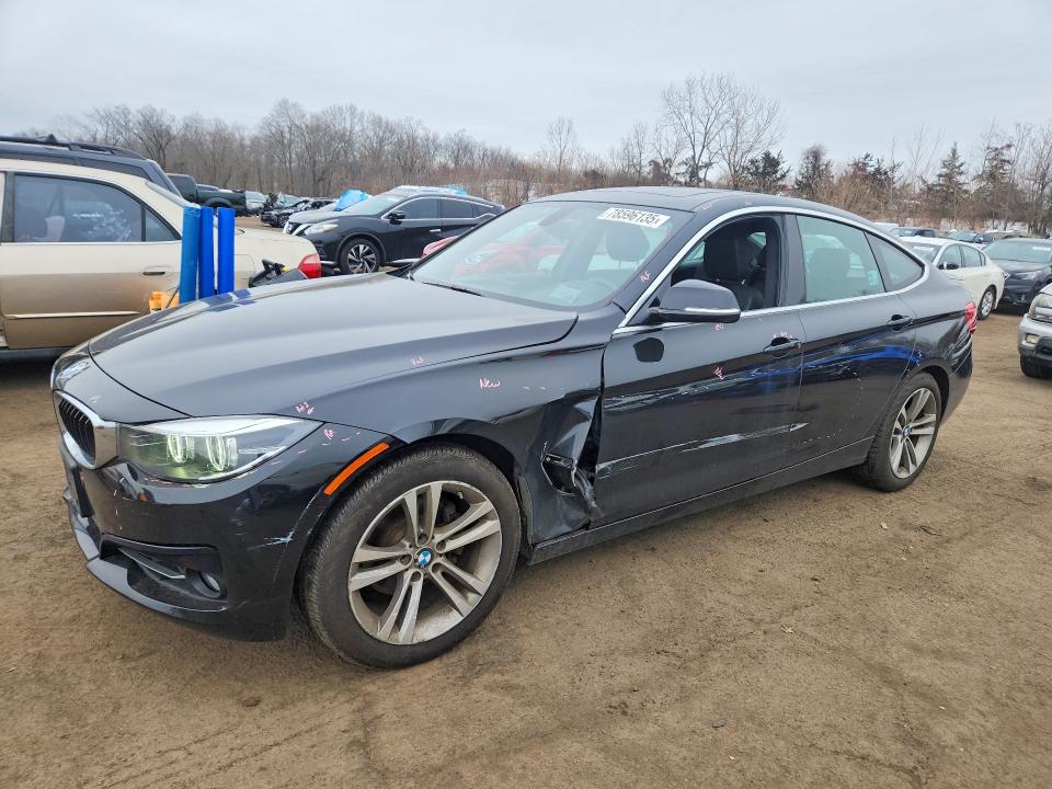 2018 BMW 330 — VIN WBA8Z9C57JG828153