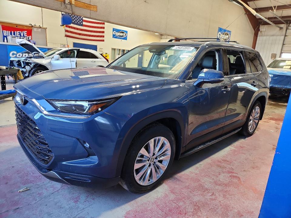 2024 TOYOTA GRAND HIGHLANDER — VIN 5TDAAAB56RS040108