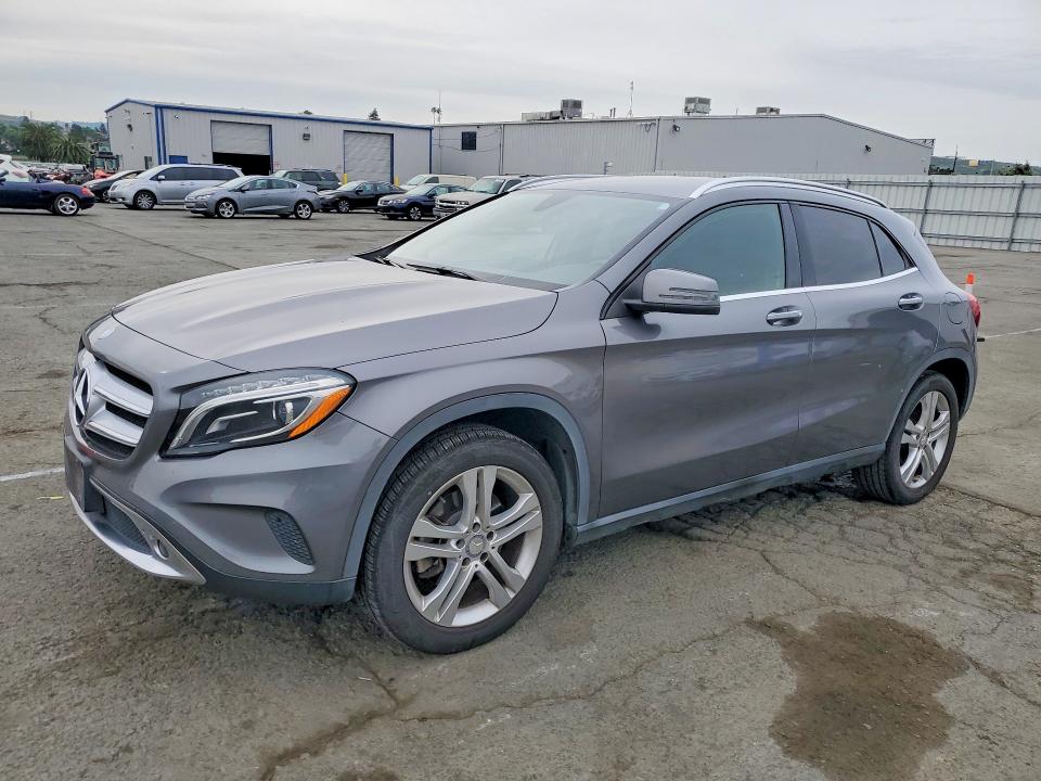 2016 MERCEDES-BENZ GLA — VIN WDCTG4EB7GJ232488