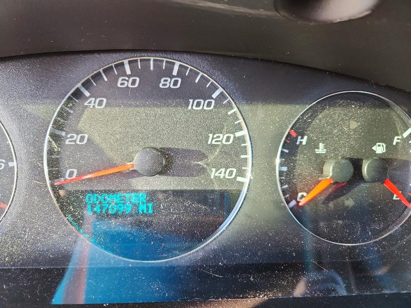 2G1WB5E39G1104594