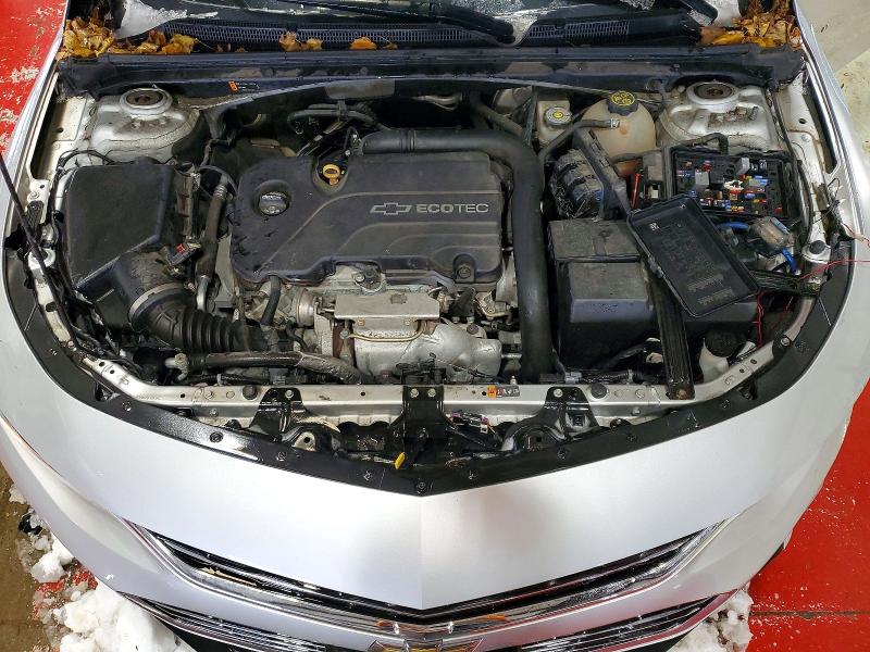 1G1ZB5ST2HF258057