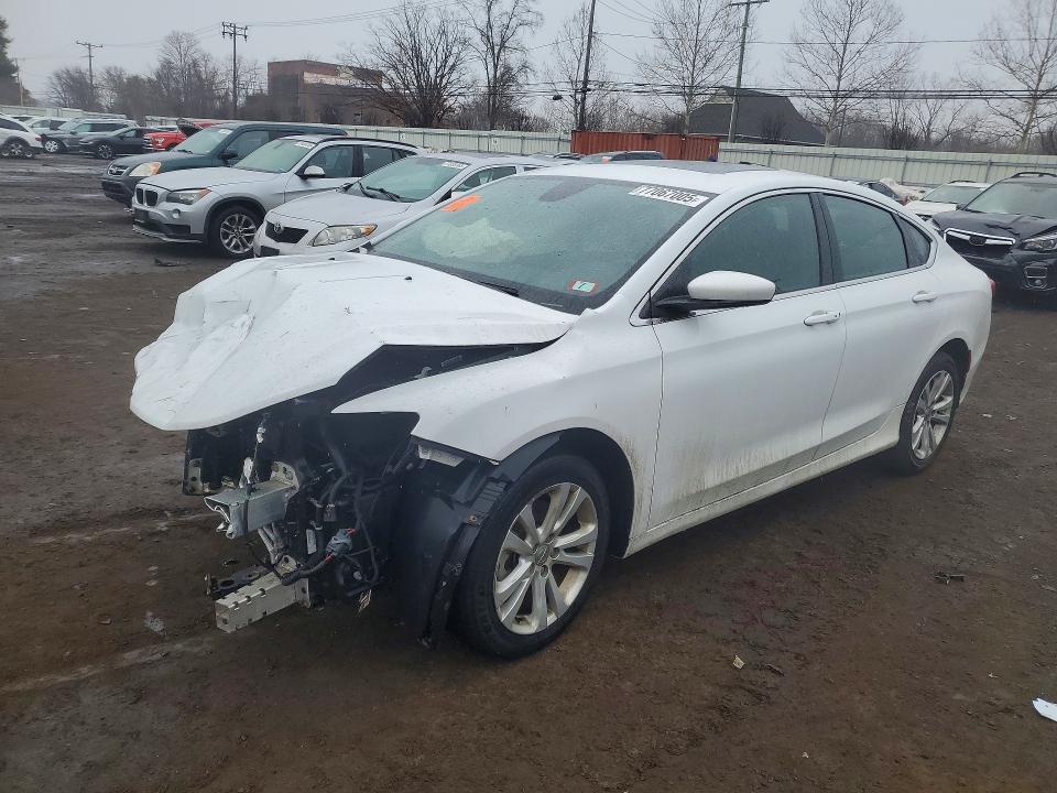 2015 CHRYSLER 200 — VIN 1C3CCCAB5FN704507