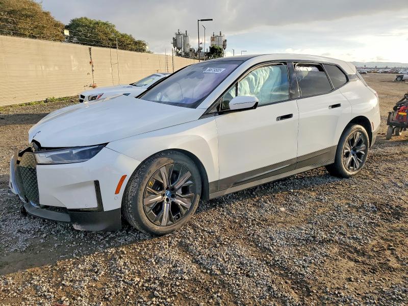 2025 BMW IX — VIN WB523CF05SCT69569