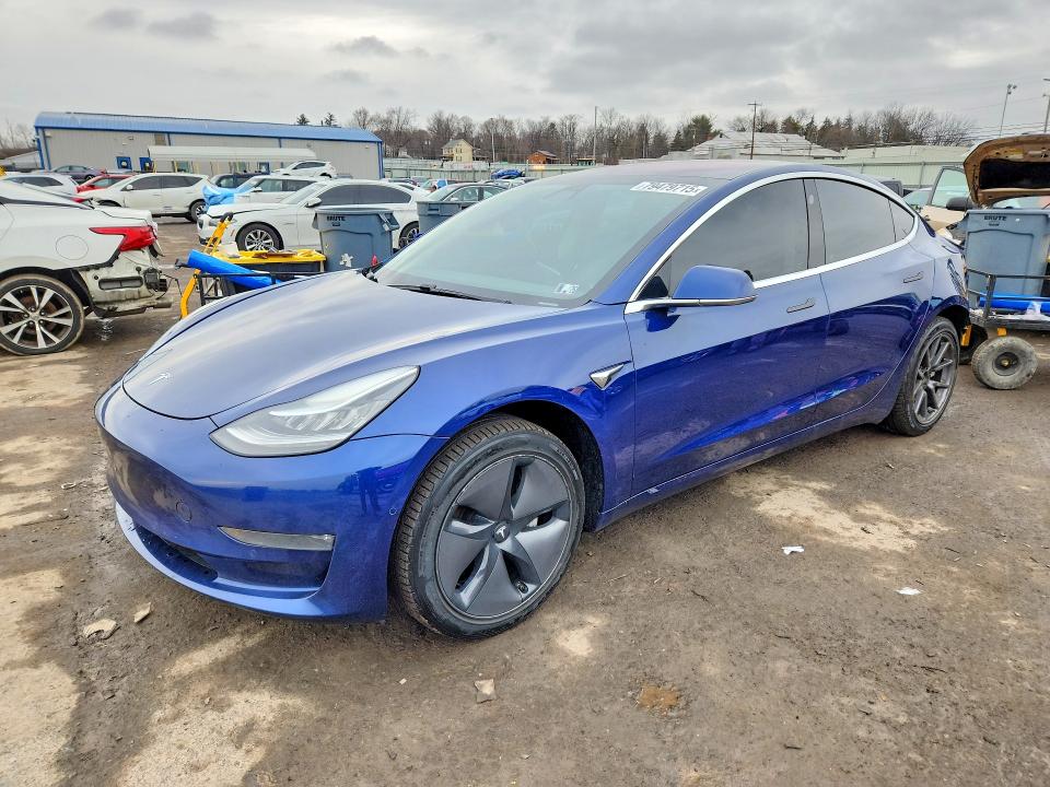 2018 TESLA MODEL 3 — VIN 5YJ3E1EAXJF005490