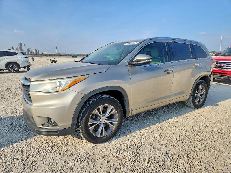 2015 TOYOTA HIGHLANDER — VIN 5TDKKRFH4FS045906