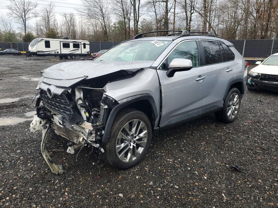 2019 TOYOTA RAV4 — VIN 2T3A1RFV6KW067807