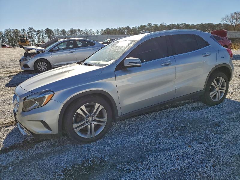 2016 MERCEDES-BENZ GLA — VIN WDCTG4EB9GJ231763
