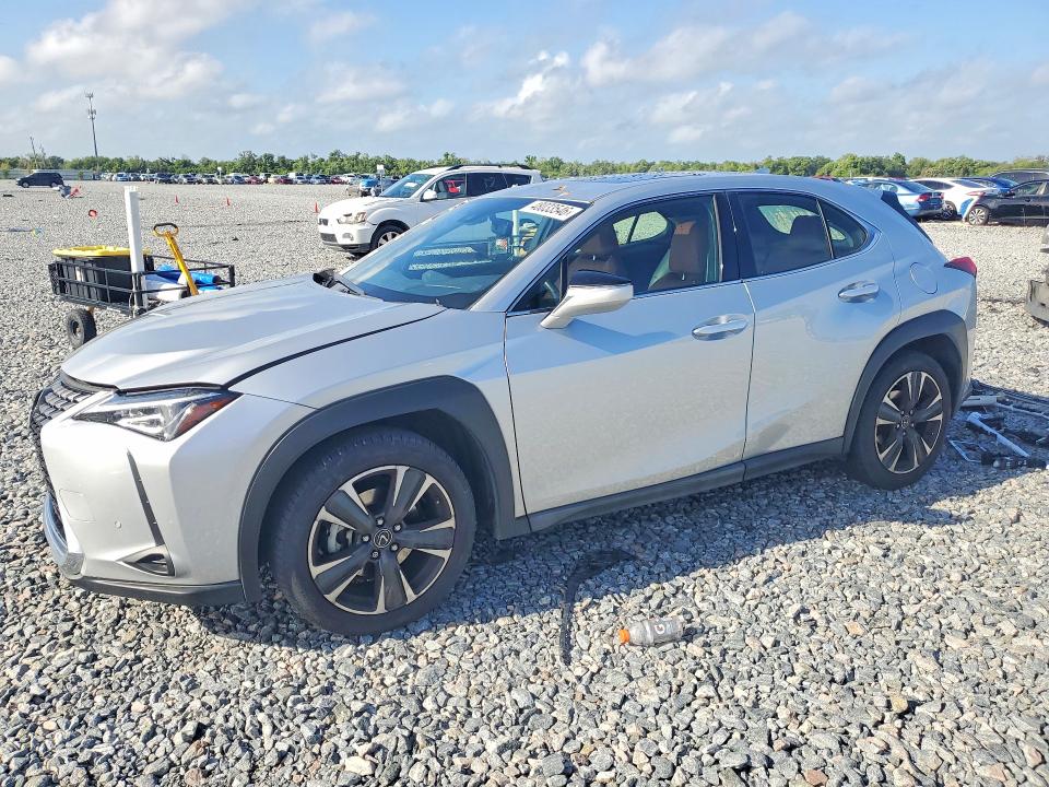 2019 LEXUS UX 200 — VIN JTHY3JBHXK2016702