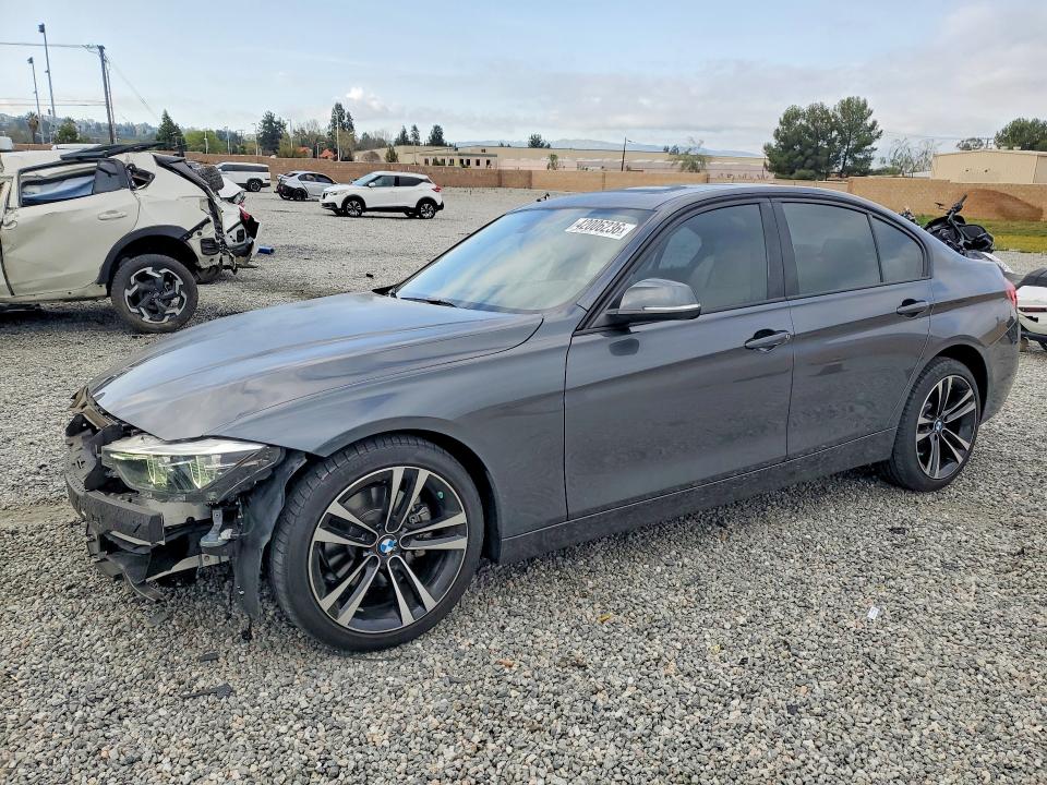 2018 BMW 330 — VIN WBA8B9C55JK677069