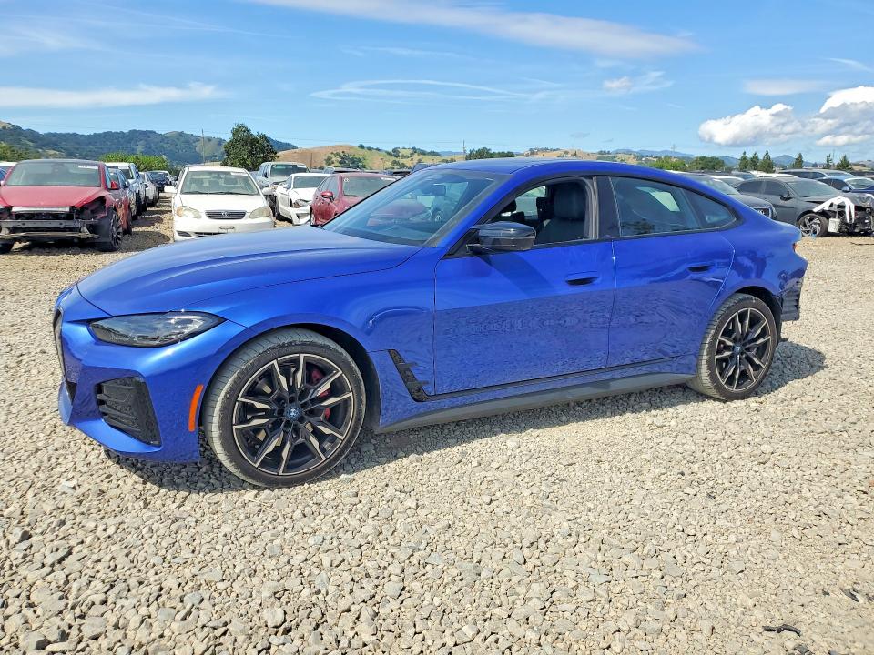 WBY33AW00RFT26519