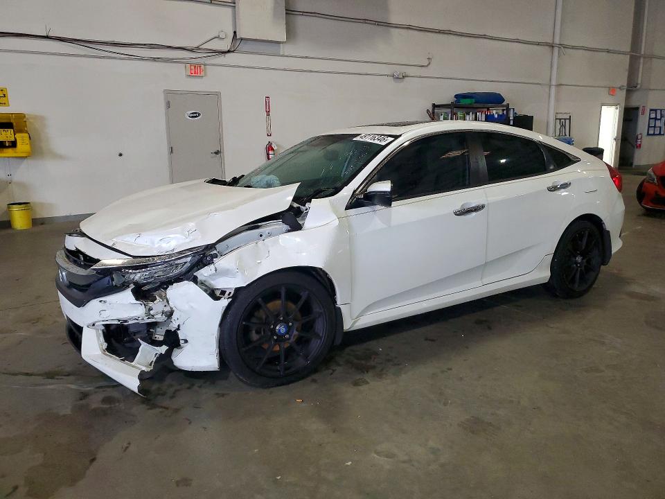 2017 HONDA CIVIC — VIN 19XFC1F94HE000597