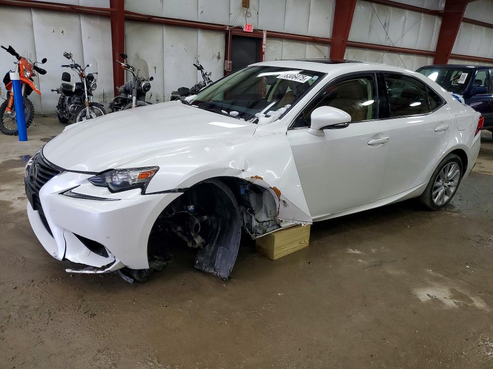 2016 LEXUS IS 300 — VIN JTHCM1D24G5010917