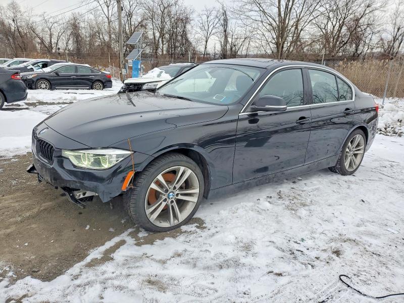 2018 BMW 330 — VIN WBA8D9C53JEM32733