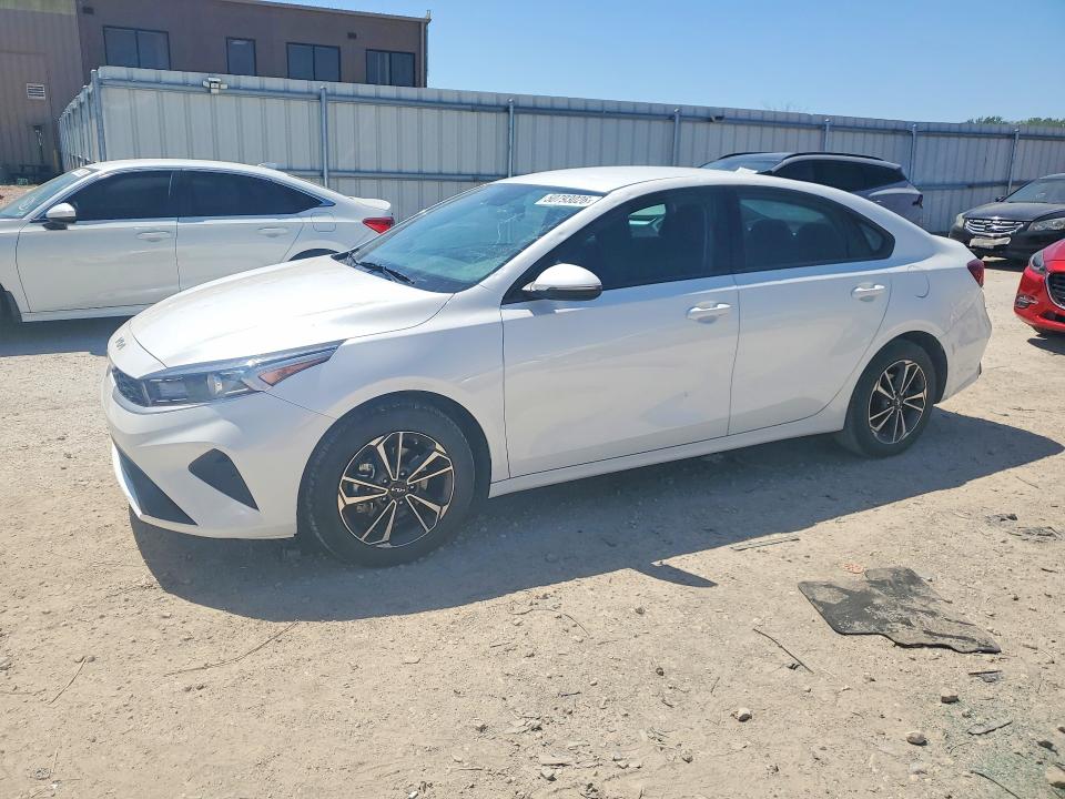 2024 KIA FORTE — VIN 3KPF24AD8RE719823