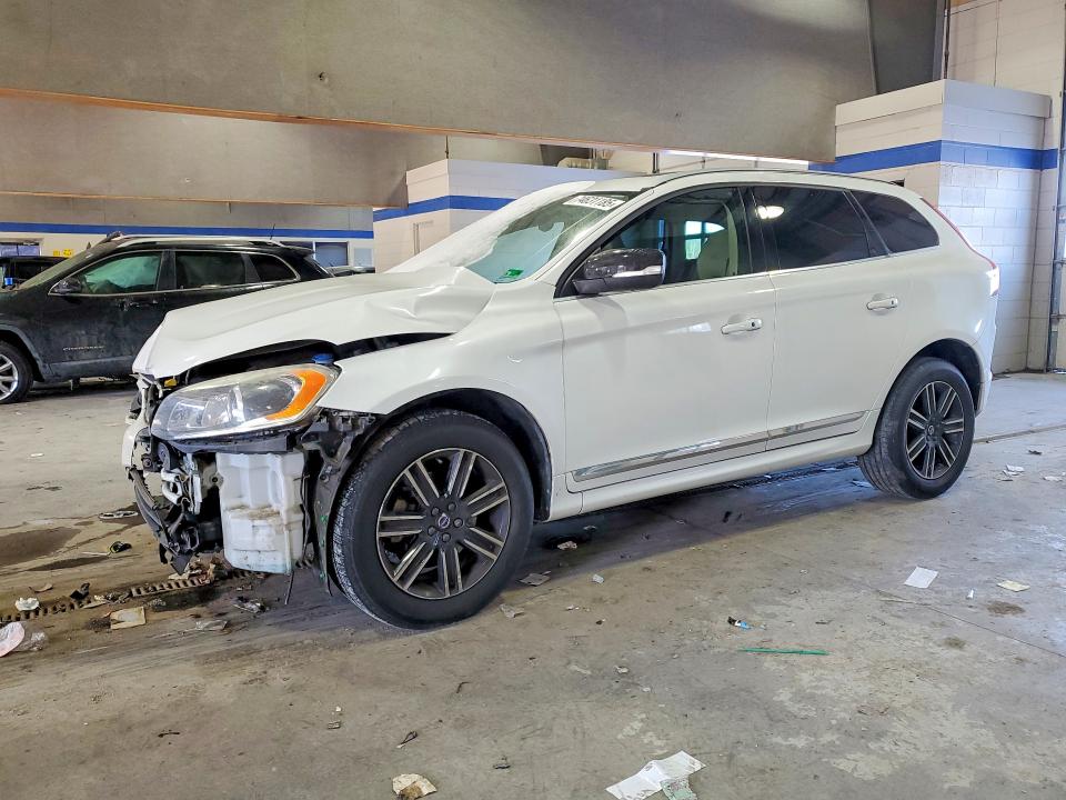 2017 VOLVO XC60 T5 DY — VIN YV440MDR3H2225611