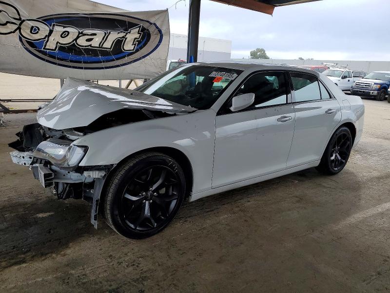 2022 CHRYSLER 300 — VIN 2C3CCABG0NH167745