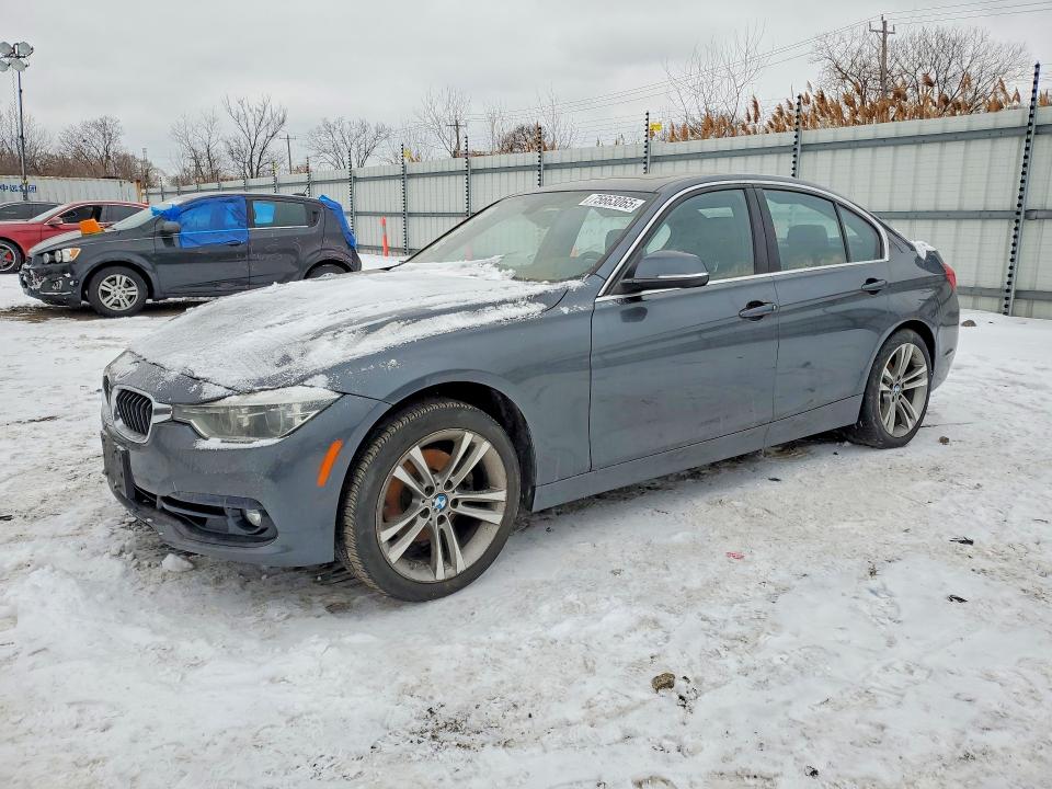2018 BMW 330 — VIN WBA8D9G57JNU69911