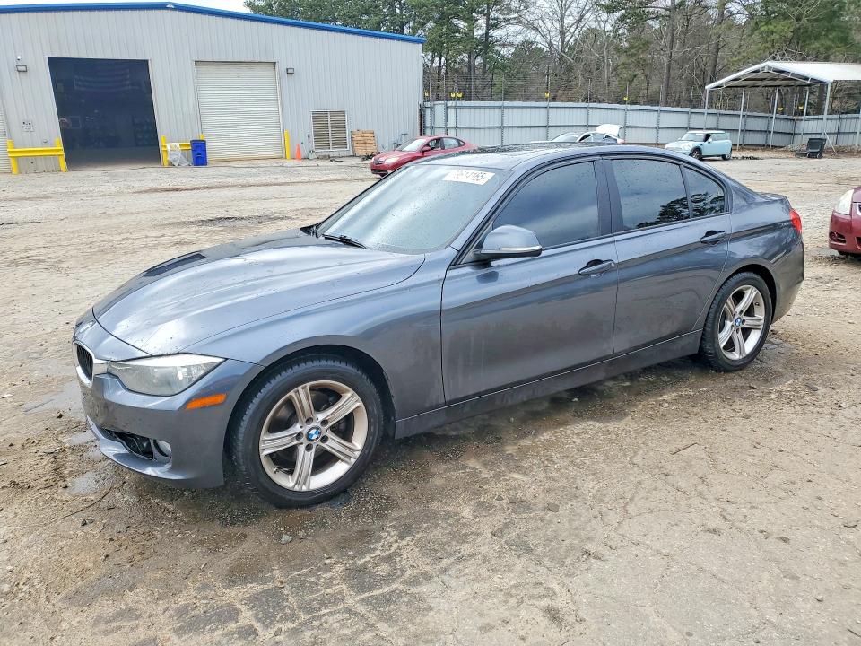 2015 BMW 320 — VIN WBA3B1C58FK135726