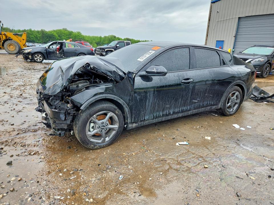 2025 KIA K4 — VIN 3KPFT4DE3SE203795