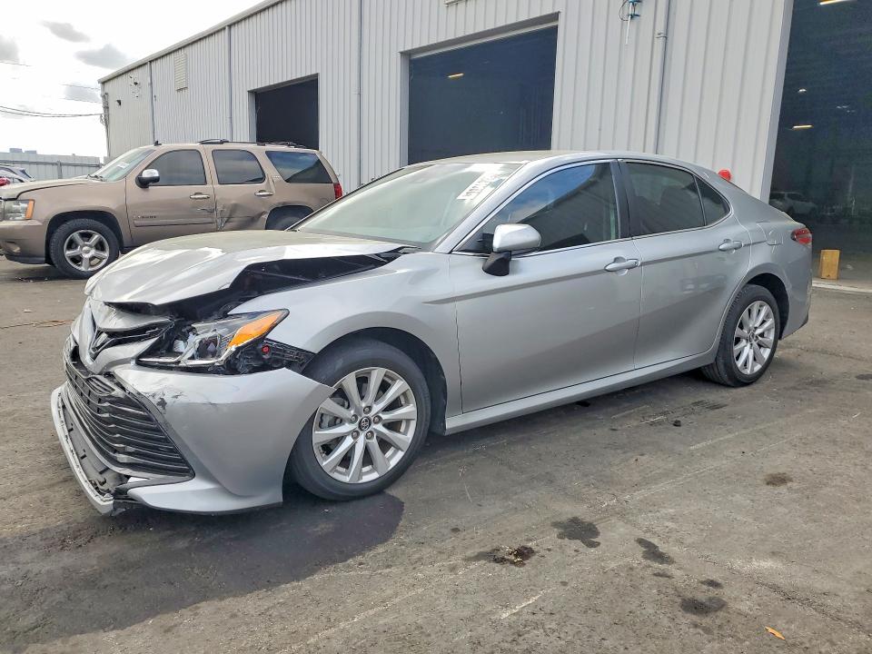 2019 TOYOTA CAMRY — VIN 4T1B11HK5KU793014