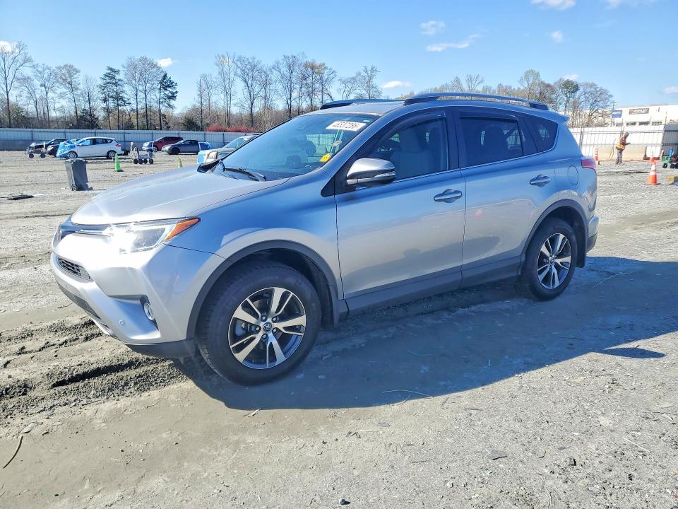 2017 TOYOTA RAV4 — VIN 2T3WFREV5HW389629