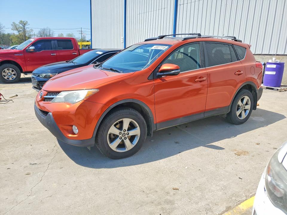 2015 TOYOTA RAV4 — VIN 2T3RFREV6FW303707