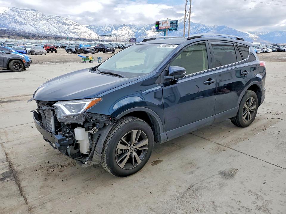 2018 TOYOTA RAV4 — VIN JTMRFREV4JJ739737