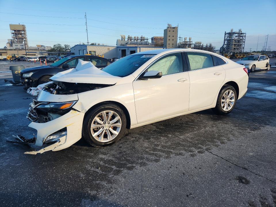 2019 CHEVROLET MALIBU — VIN 1G1ZD5ST1KF107793