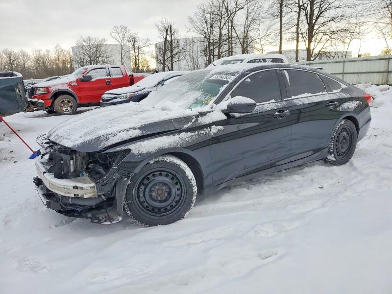 2019 HONDA ACCORD — VIN 1HGCV1E32KA157051