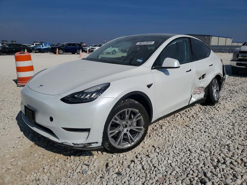 2023 TESLA MODEL Y — VIN 7SAYGDEE1PA135350