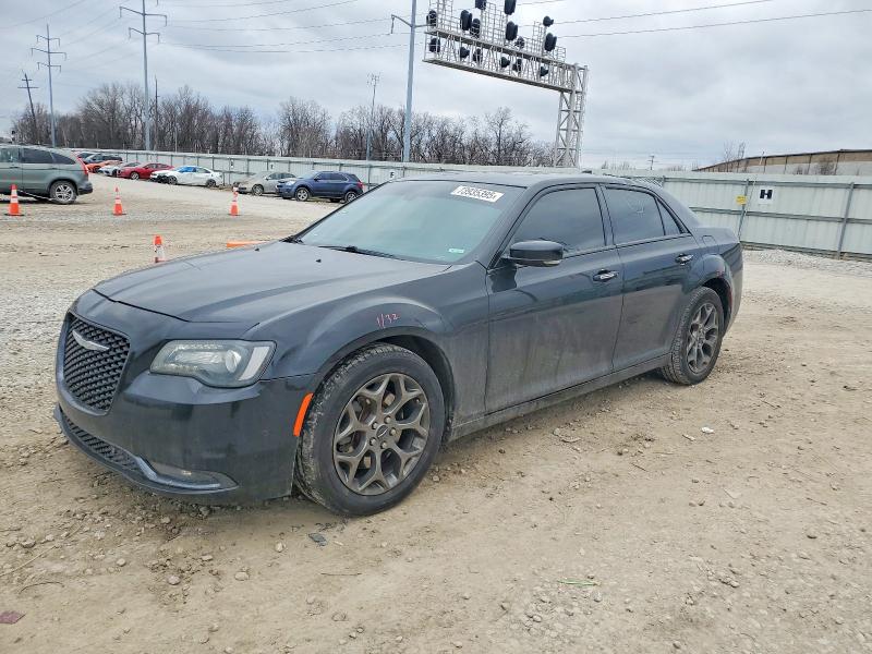 2016 CHRYSLER 300 — VIN 2C3CCAGG4GH175925