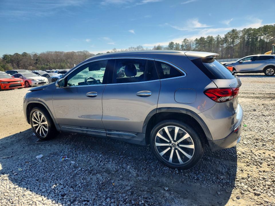 W1N4N4HB5MJ133958
