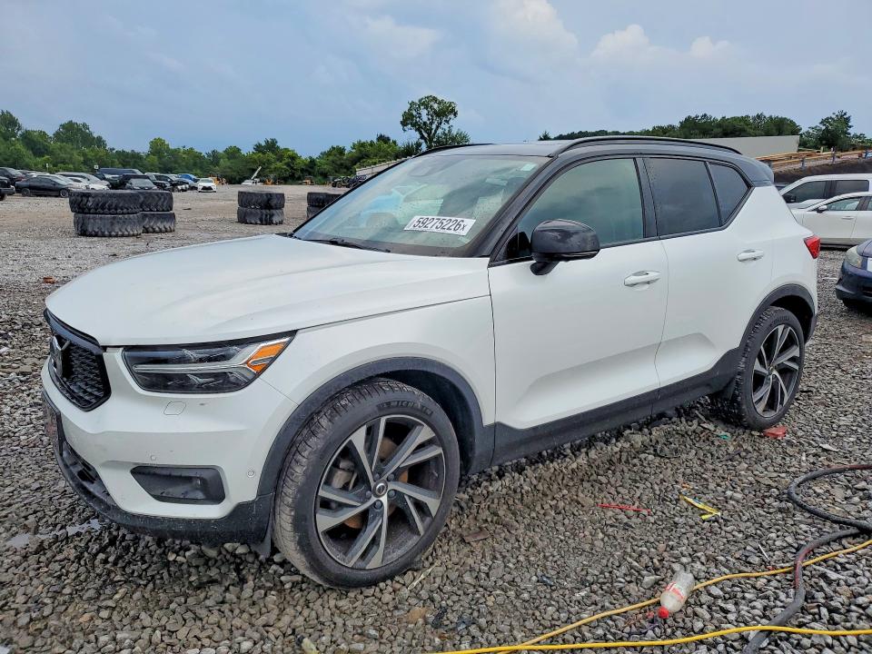 YV4162UM2L2183810