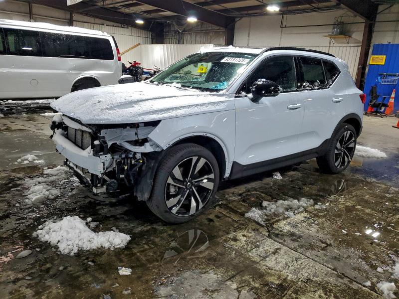 2025 VOLVO XC40 — VIN YV4L12UC3S2538447