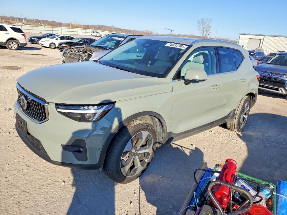 2025 VOLVO XC40 — VIN YV4L12UE4S2547336