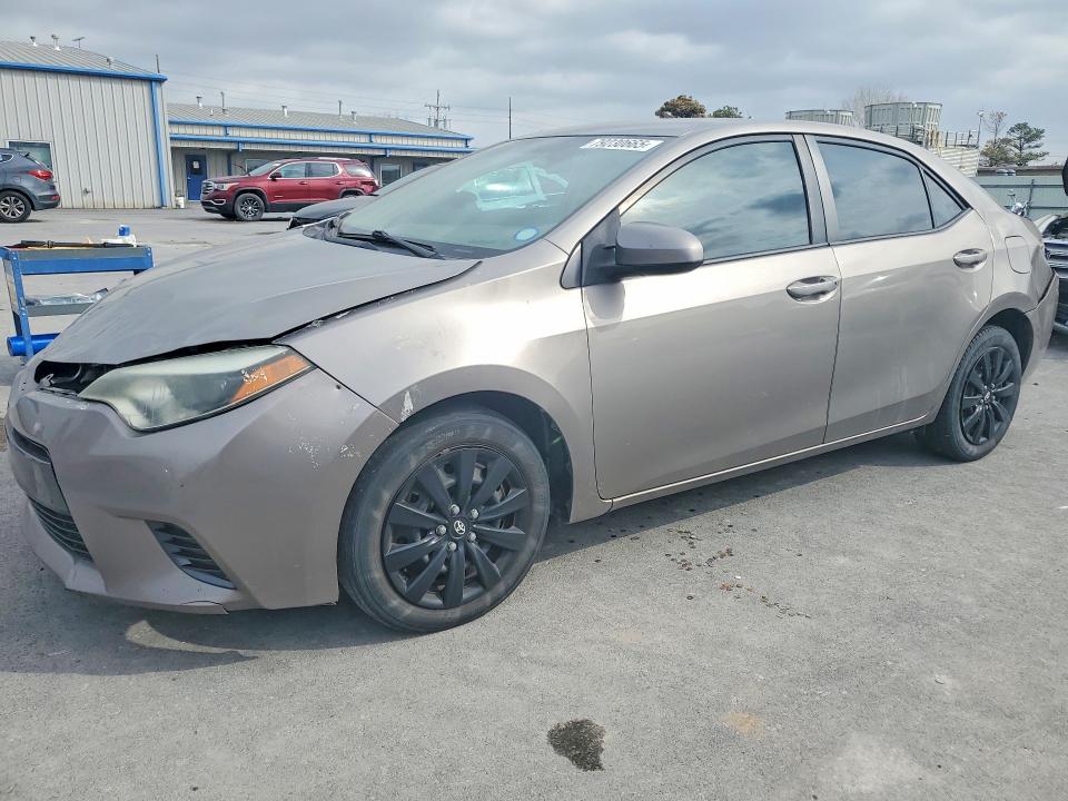 2015 TOYOTA COROLLA — VIN 2T1BURHE6FC477676
