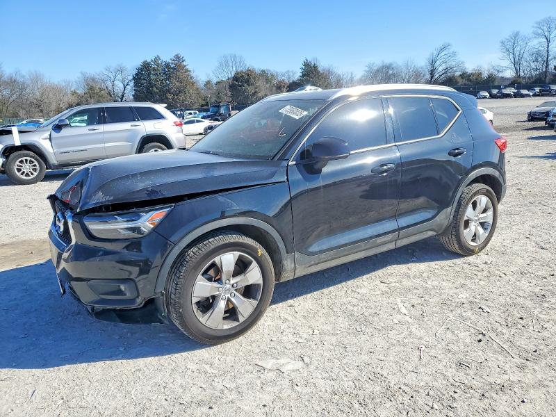 2021 VOLVO XC40 — VIN YV4162UK8M2600508