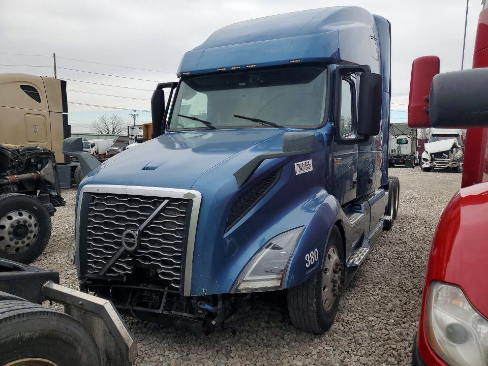 2019 VOLVO VN — VIN 4V4NC9EG7KN904221