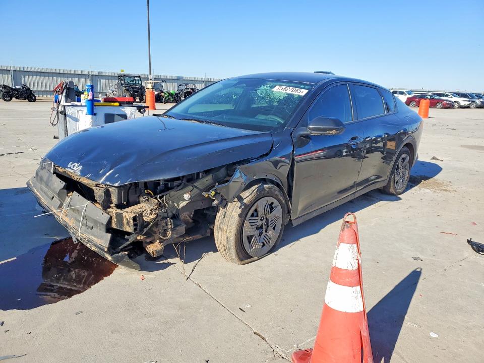 2025 KIA K4 — VIN 3KPFT4DE3SE141430