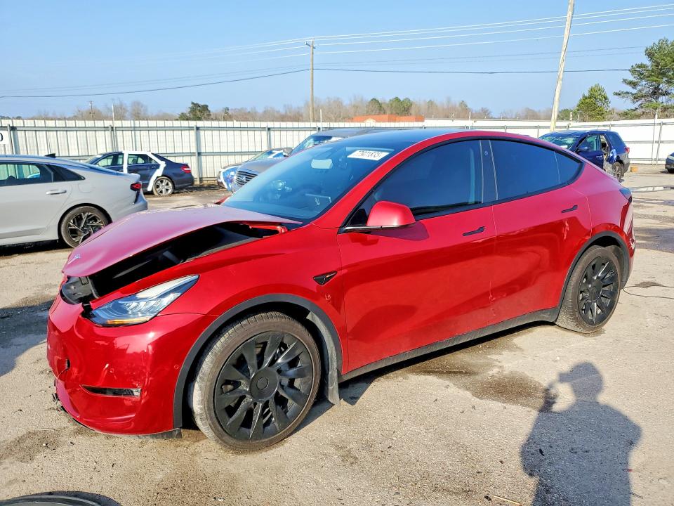 2022 TESLA MODEL Y — VIN 7SAYGDEE2NA002254