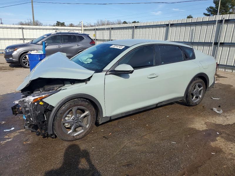 2025 KIA K4 — VIN 3KPFT4DEXSE216303