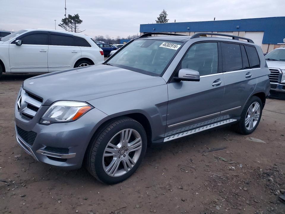 2015 MERCEDES-BENZ GLK — VIN WDCGG8JB8FG438297