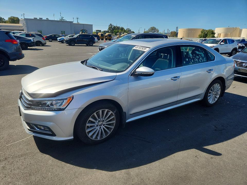 2016 VOLKSWAGEN PASSAT — VIN 1VWBT7A38GC041242
