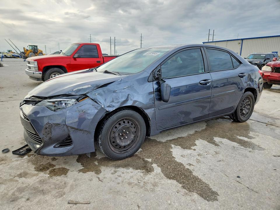 2017 TOYOTA COROLLA — VIN 5YFBURHE2HP675593