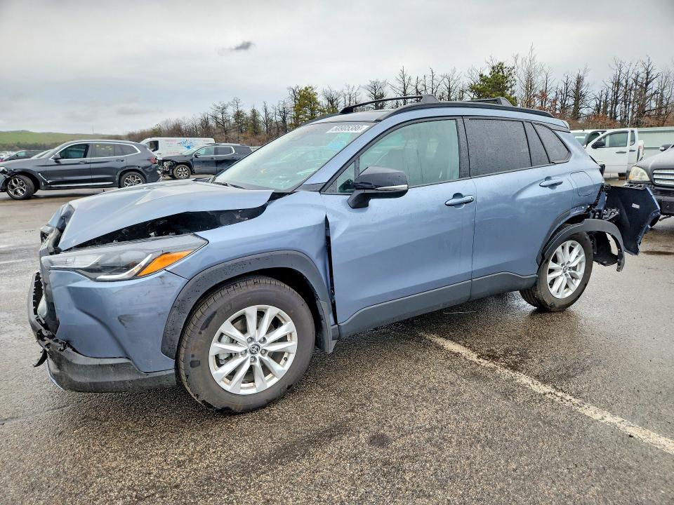 2025 TOYOTA COROLLA CROSS — VIN 7MUBAABG6SV140260