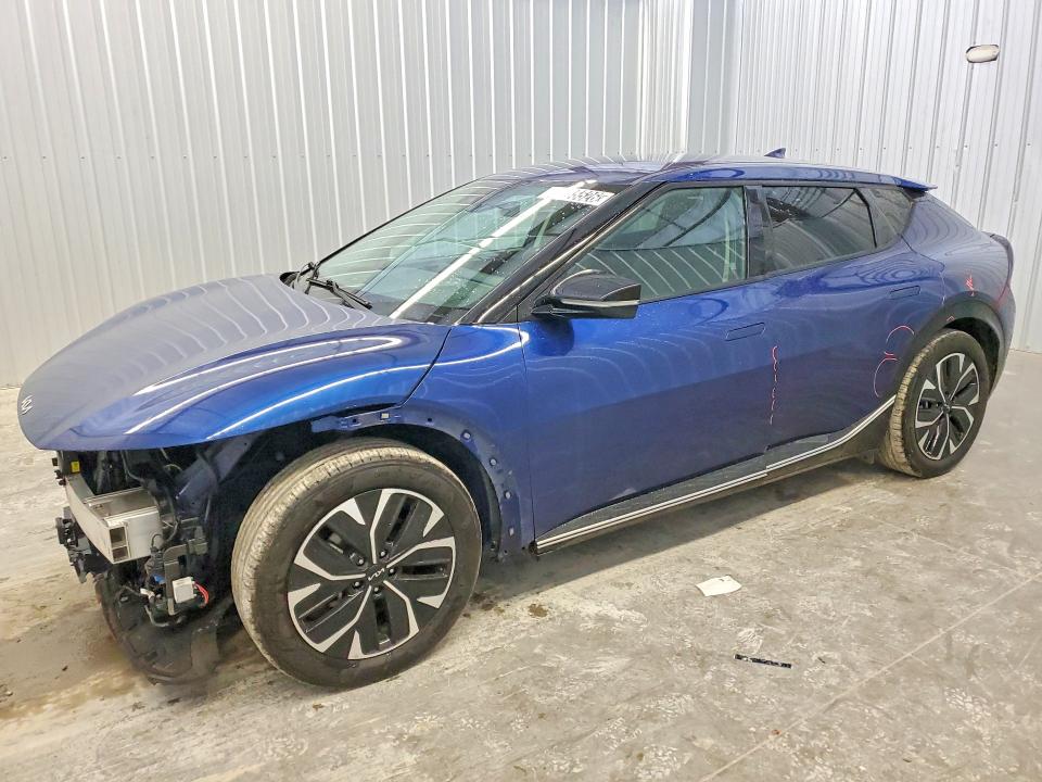 2023 KIA EV6 — VIN KNDC34LA2P5604744