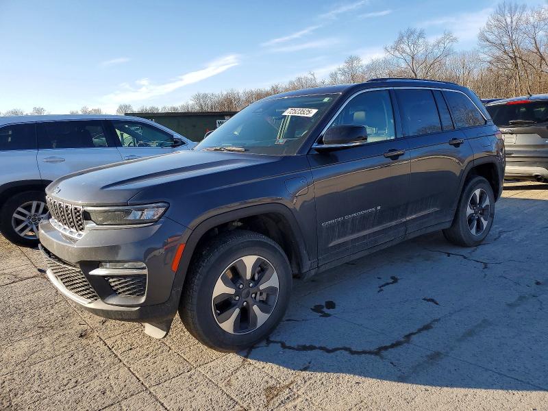 2022 JEEP GRAND CHEROKEE — VIN 1C4RJYB6XN8716062