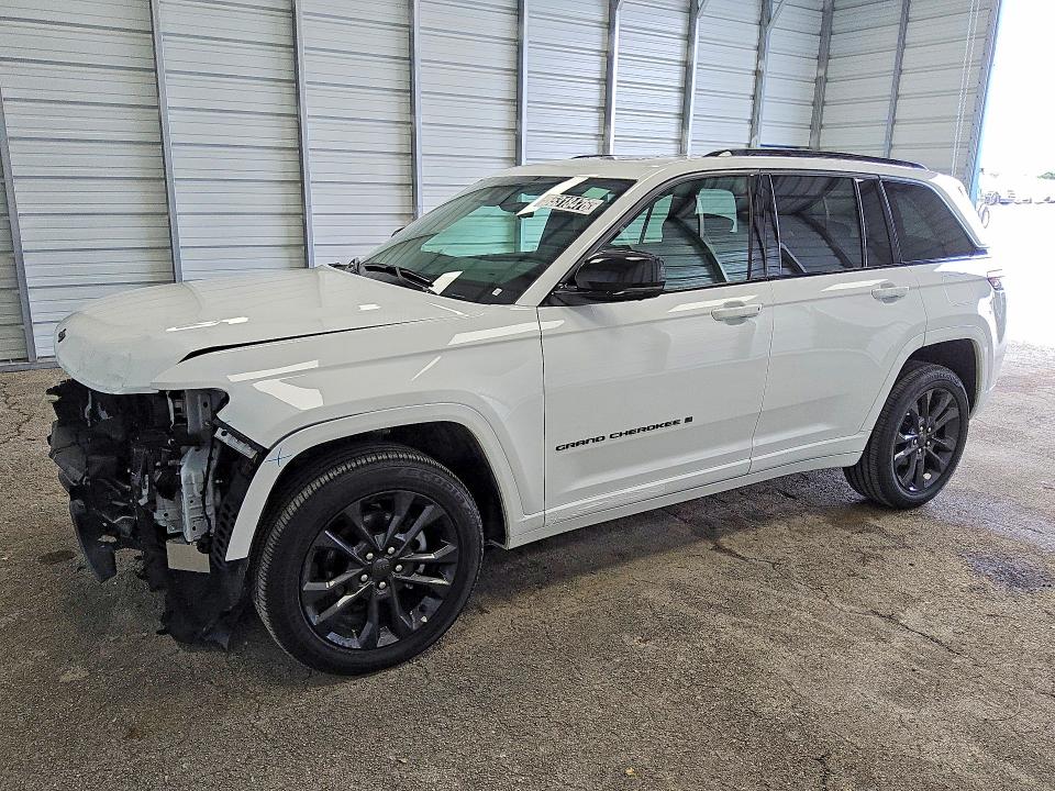 2026 JEEP GRAND CHEROKEE — VIN 1C4RJHBR5TC231073